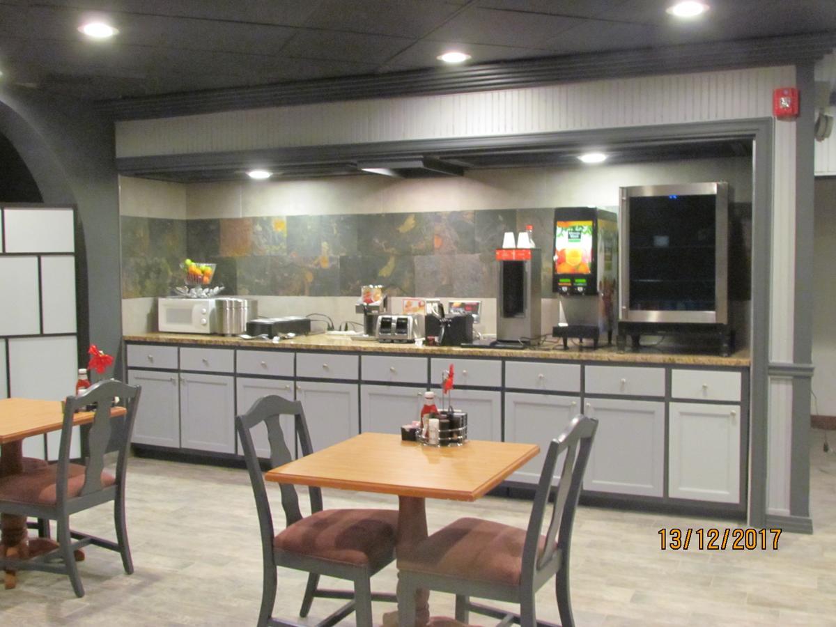 Suite Dreams Hotel Mattoon Kültér fotó